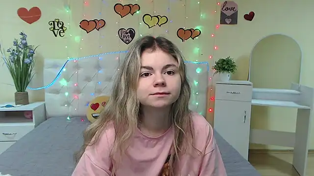 TinaRedly online show from 16, 2, 2025