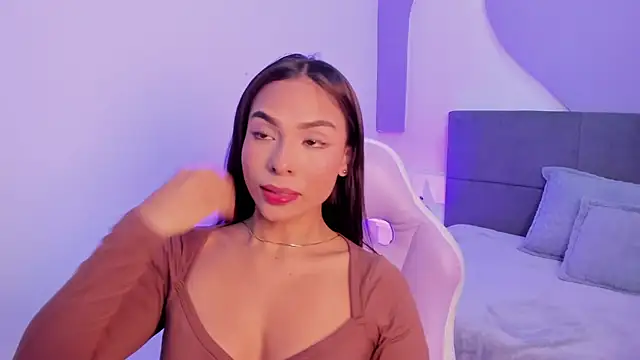 Snapshot of amira_cute2 chatting on 5, 11, 2025 amira cute2 online show from 5, 11, 2025