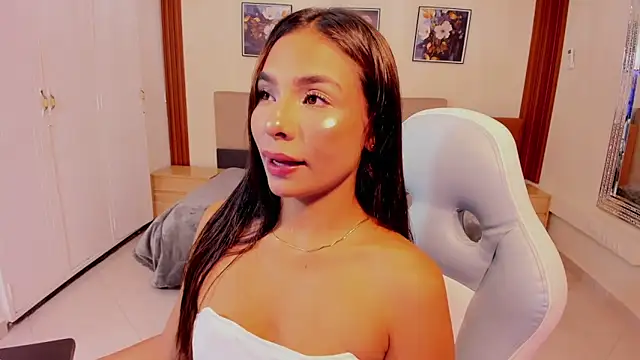 Snapshot of amira_cute2 chatting on 22, 12, 2025 amira cute2 online show from 22, 12, 2025