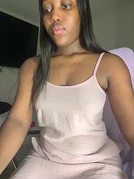 Snapshot of kellya_ chatting on 4, 1, 2025 kellya online show from 4, 1, 2025
