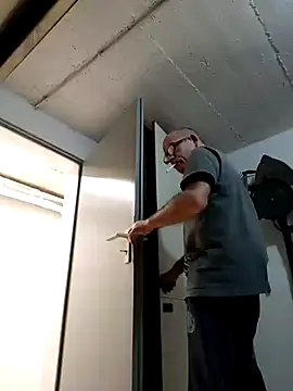 bottomhairy online show from 2, 3, 2025