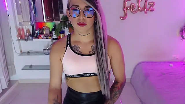 Snapshot of Laveneno_ortiz07 chatting on 7, 12, 2024 Laveneno ortiz07 online show from 7, 12, 2024