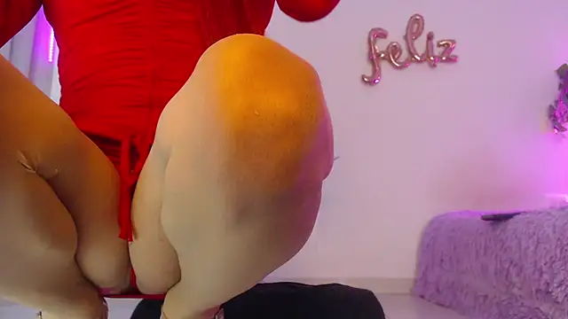 Snapshot of Laveneno_ortiz07 chatting on 2, 3, 2025 Laveneno ortiz07 online show from 2, 3, 2025