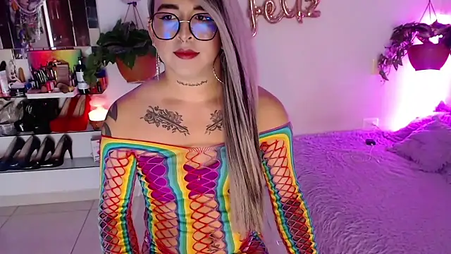 Snapshot of Laveneno_ortiz07 chatting on 3, 10, 2025 Laveneno ortiz07 online show from 3, 10, 2025