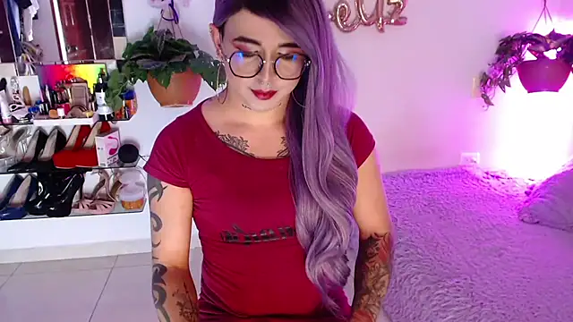 Snapshot of Laveneno_ortiz07 chatting on 14, 10, 2025 Laveneno ortiz07 online show from 14, 10, 2025