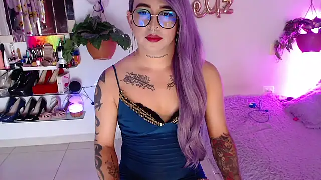 Snapshot of Laveneno_ortiz07 chatting on 7, 11, 2025 Laveneno ortiz07 online show from 7, 11, 2025