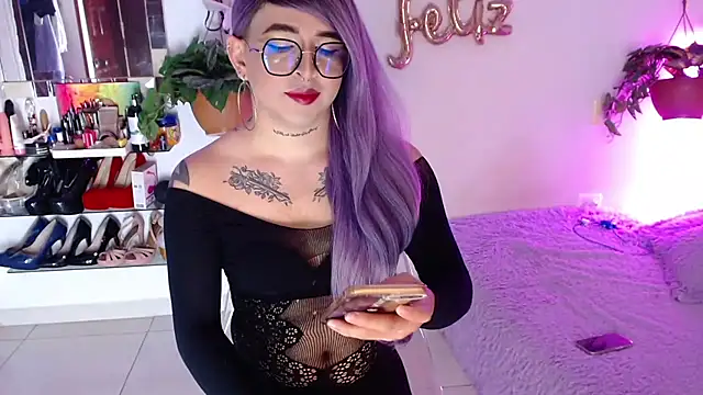 Snapshot of Laveneno_ortiz07 chatting on 29, 11, 2025 Laveneno ortiz07 online show from 29, 11, 2025