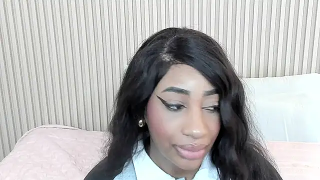 charlottebrowns  online show from 3, 10, 2025