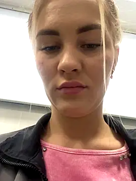 DreamGirl-777 online show from 4, 12, 2024