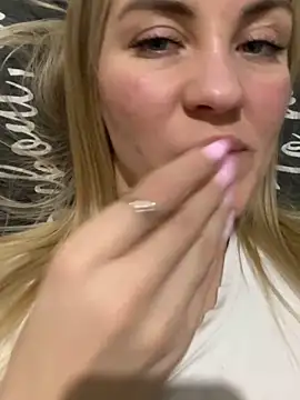 DreamGirl-777 online show from 6, 12, 2024