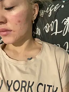 DreamGirl-777 online show from 18, 12, 2024