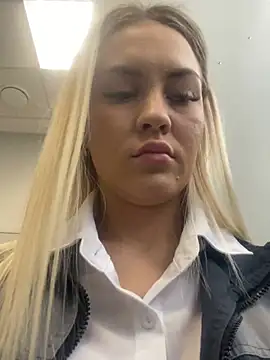 DreamGirl-777 online show from 22, 1, 2025