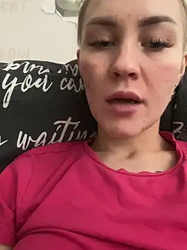 DreamGirl-777 online show from 3, 3, 2025