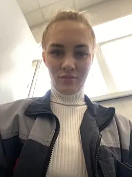 DreamGirl-777 online show from 21, 3, 2025