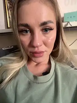 DreamGirl-777 online show from 25, 9, 2025