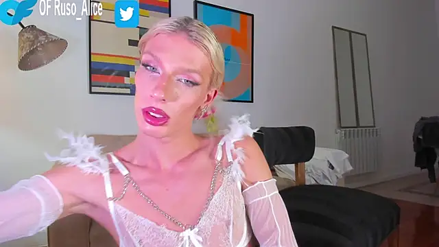 Snapshot of AliceSnowCatt chatting on 19, 1, 2025 AliceSnowCatt online show from 19, 1, 2025