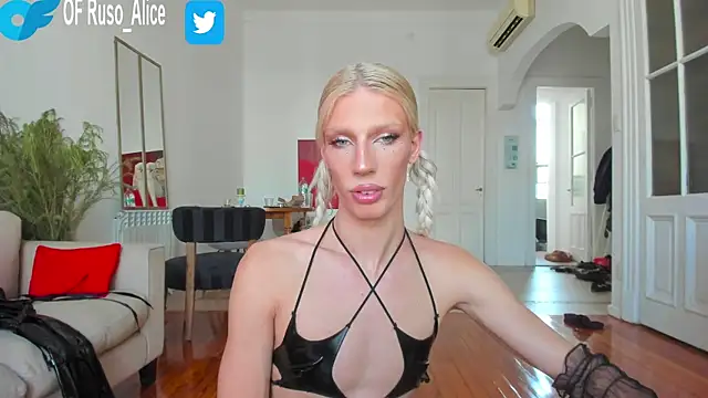 Snapshot of AliceSnowCatt chatting on 6, 2, 2025 AliceSnowCatt online show from 6, 2, 2025