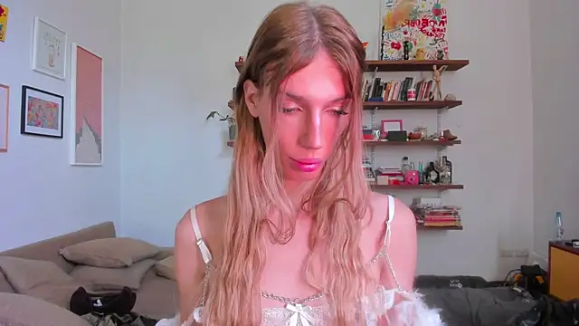 Snapshot of AliceSnowCatt chatting on 14, 9, 2025 AliceSnowCatt online show from 14, 9, 2025