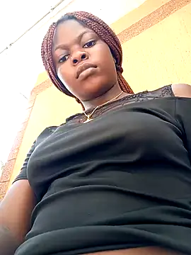 Snapshot of Sarie_sho chatting on 6, 2, 2025 Sarie sho online show from 6, 2, 2025