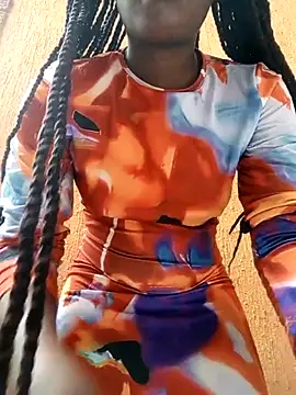 Snapshot of Sarie_sho chatting on 19, 10, 2025 Sarie sho online show from 19, 10, 2025