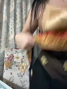 Snapshot of _adelle chatting on 1, 2, 2025 adelle online show from 1, 2, 2025