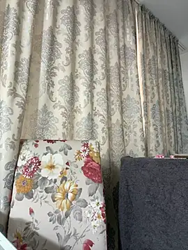 Snapshot of _adelle chatting on 2, 2, 2025 adelle online show from 2, 2, 2025