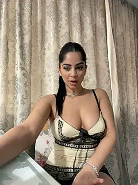 Snapshot of _adelle chatting on 27, 2, 2025 adelle online show from 27, 2, 2025