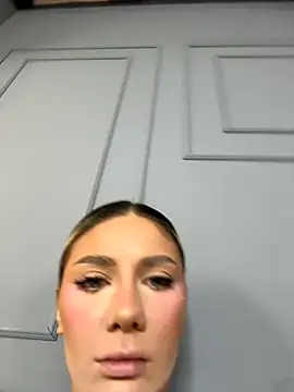 Snapshot of BlairSanders chatting on 15, 11, 2025 BlairSanders online show from 15, 11, 2025