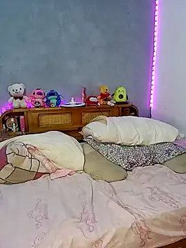 Snapshot of Khara_Mel chatting on 19, 12, 2024 Khara Mel online show from 19, 12, 2024