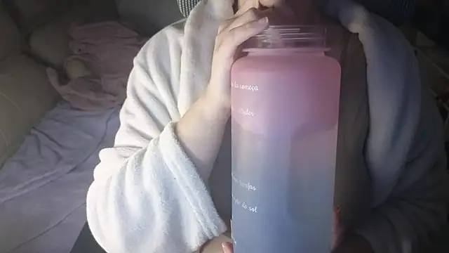 Snapshot of MommyLoveAanal chatting on 30, 10, 2025 MommyLoveAanal online show from 30, 10, 2025