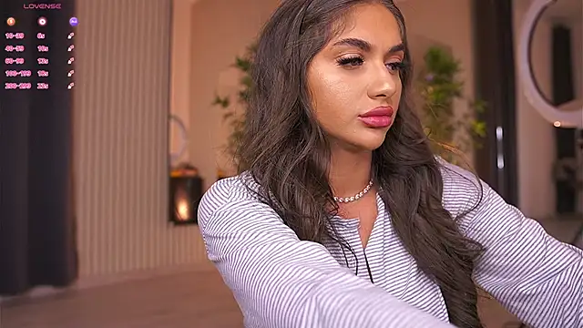 Snapshot of VanessaSimon chatting on 9, 2, 2025 VanessaSimon online show from 9, 2, 2025