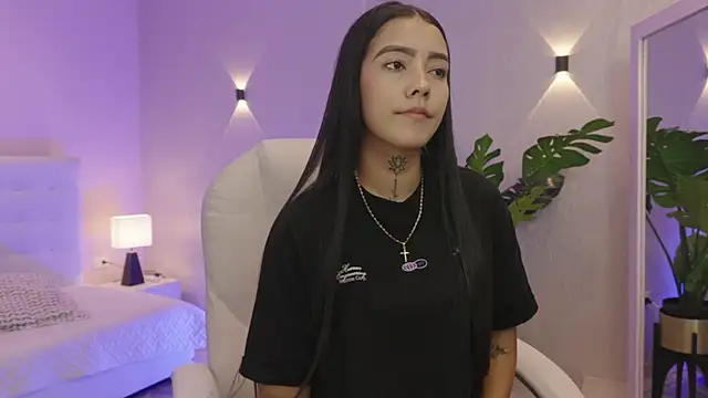 miagomezweb1 online show from 28, 11, 2025