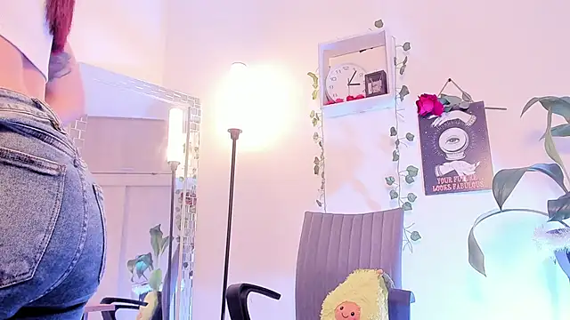 Snapshot of GenesisWhite chatting on 16, 2, 2025 GenesisWhite online show from 16, 2, 2025