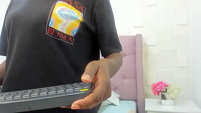 MonicaSchwartz online show from 4, 2, 2026