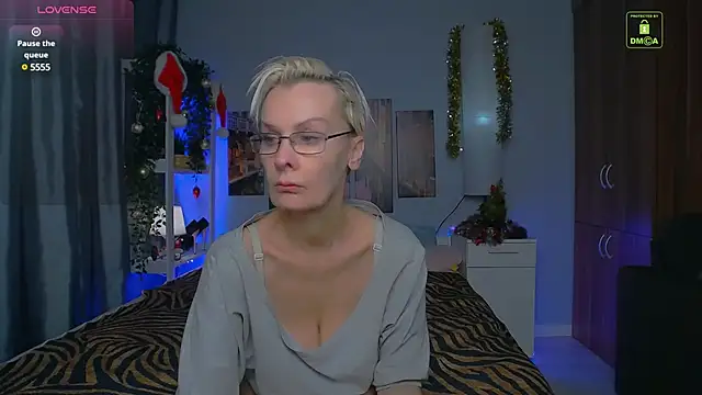 HelgaHimmell online show from 24, 12, 2024