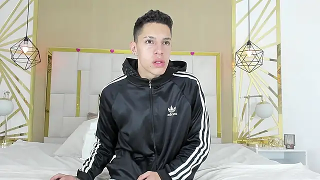 Snapshot of thiago19s chatting on 28, 11, 2025 thiago19s online show from 28, 11, 2025