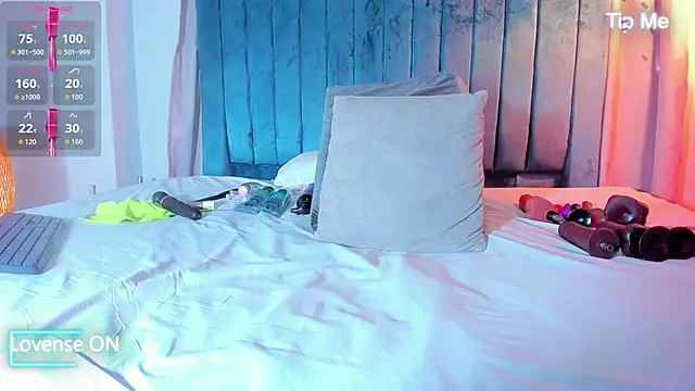 blondehorny69 online show from 19, 12, 2025