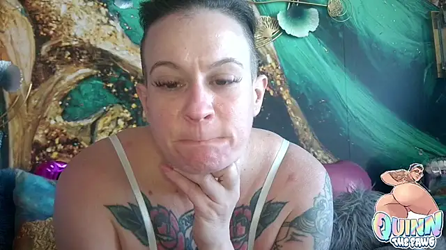 quinnmariexo online show from 16, 12, 2025