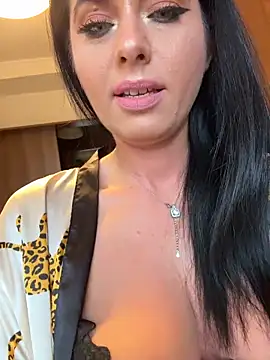 Hotmomcheckk  online show from 21, 5, 2026