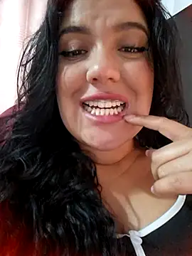 Snapshot of Sophie-hatter chatting on 7, 11, 2025 Sophie-hatter online show from 7, 11, 2025