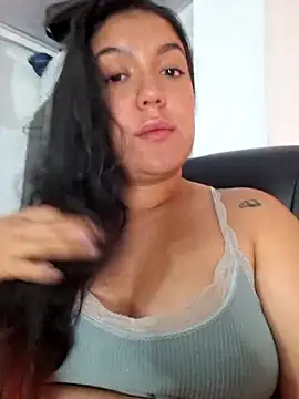 Snapshot of Sophie-hatter chatting on 12, 11, 2025 Sophie-hatter online show from 12, 11, 2025