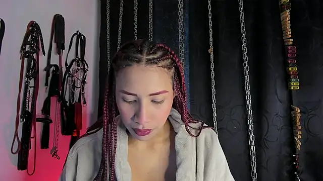 Snapshot of charrlotte_quinn chatting on 25, 2, 2026 charrlotte quinn online show from 25, 2, 2026