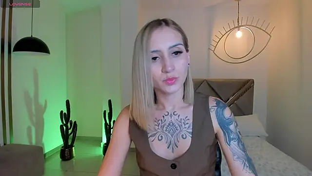 MollySundersX online show from 3, 2, 2026