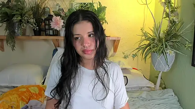 Snapshot of MiaaRose chatting on 25, 1, 2025 MiaaRose online show from 25, 1, 2025