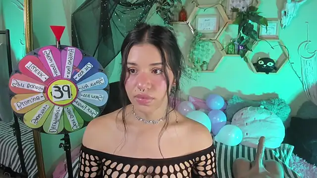 Snapshot of MiaaRose chatting on 11, 2, 2025 MiaaRose online show from 11, 2, 2025