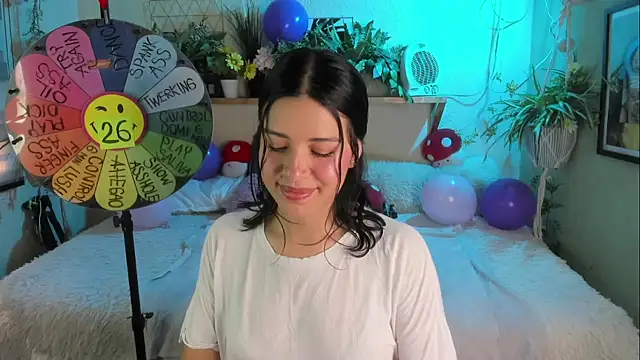 Snapshot of MiaaRose chatting on 4, 12, 2025 MiaaRose online show from 4, 12, 2025