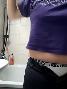 Snapshot of czruz chatting on 18, 12, 2025 czruz online show from 18, 12, 2025