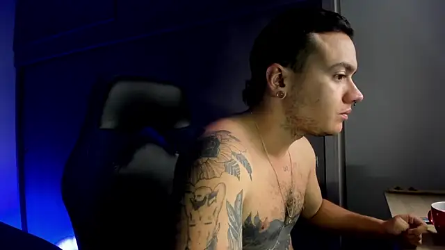 male pussy online show from 11, 1, 2026