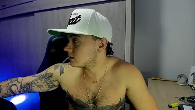 male pussy online show from 12, 1, 2026