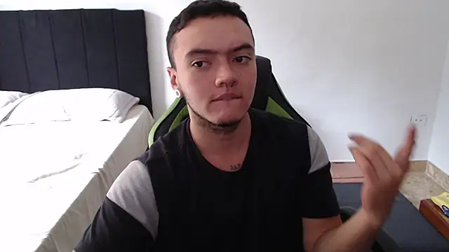 male pussy online show from 15, 2, 2026